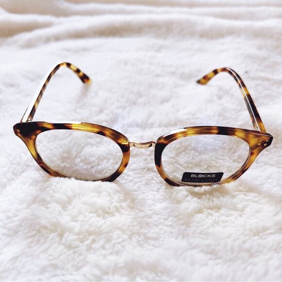 Cole Tortoise Brown Round Blue Light Glasses - Picture 3 of 10